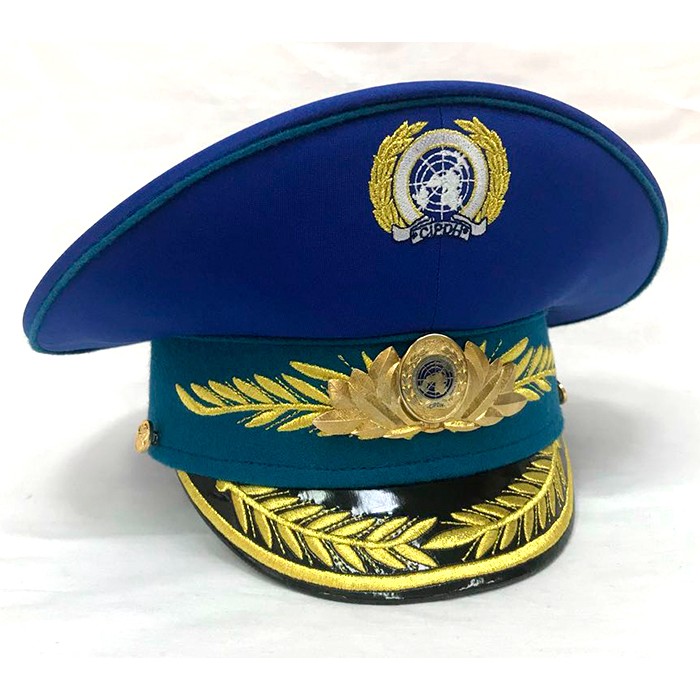 Фуражка форменная модельная с машинной вышивкой F091