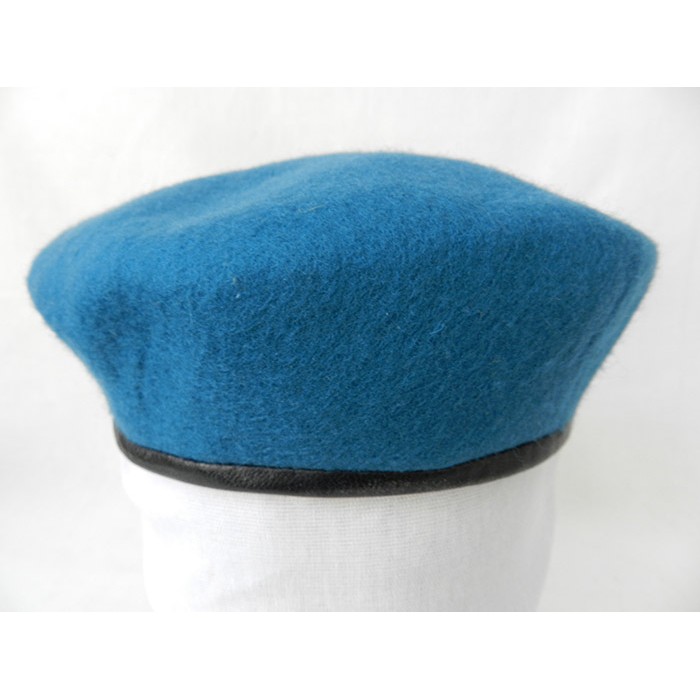 Берет ВДВ голубой B001